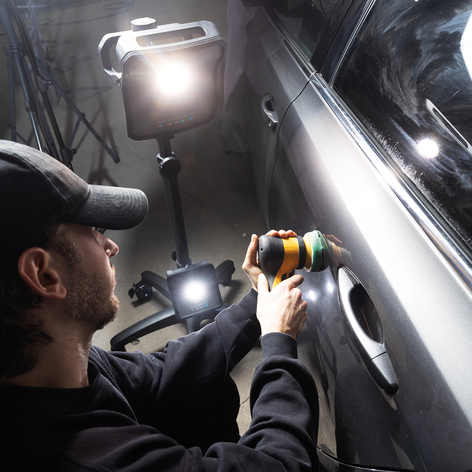 Scangrip Wheel stand - pojazdný; teleskopický stojan pre detailingové a pracovné svetlá – Obrázok 5