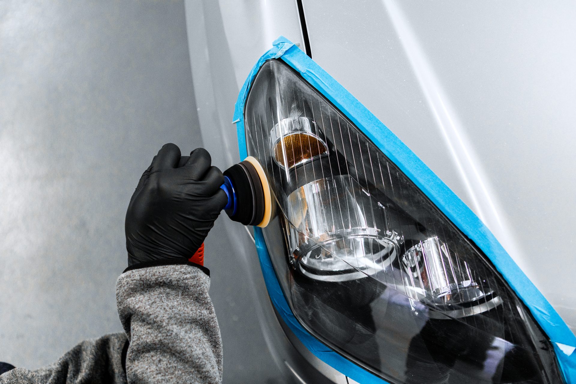 Koch Chemie Headlight Polish 2 (Hlp2) - Leštiaca pasta na svetlomety so sealentom 250ml – Obrázok 2